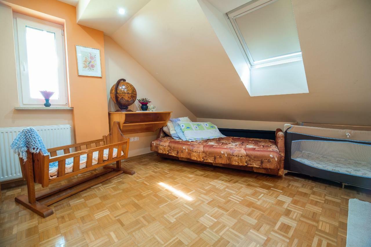 Luxury Apartment Ana With Hot Tub Visnja Gora Exterior foto
