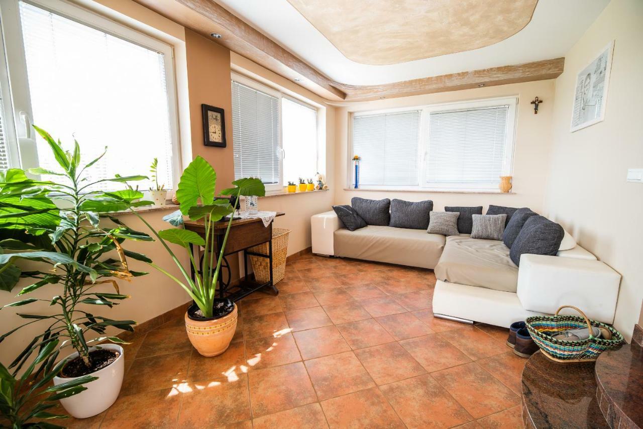 Luxury Apartment Ana With Hot Tub Visnja Gora Exterior foto